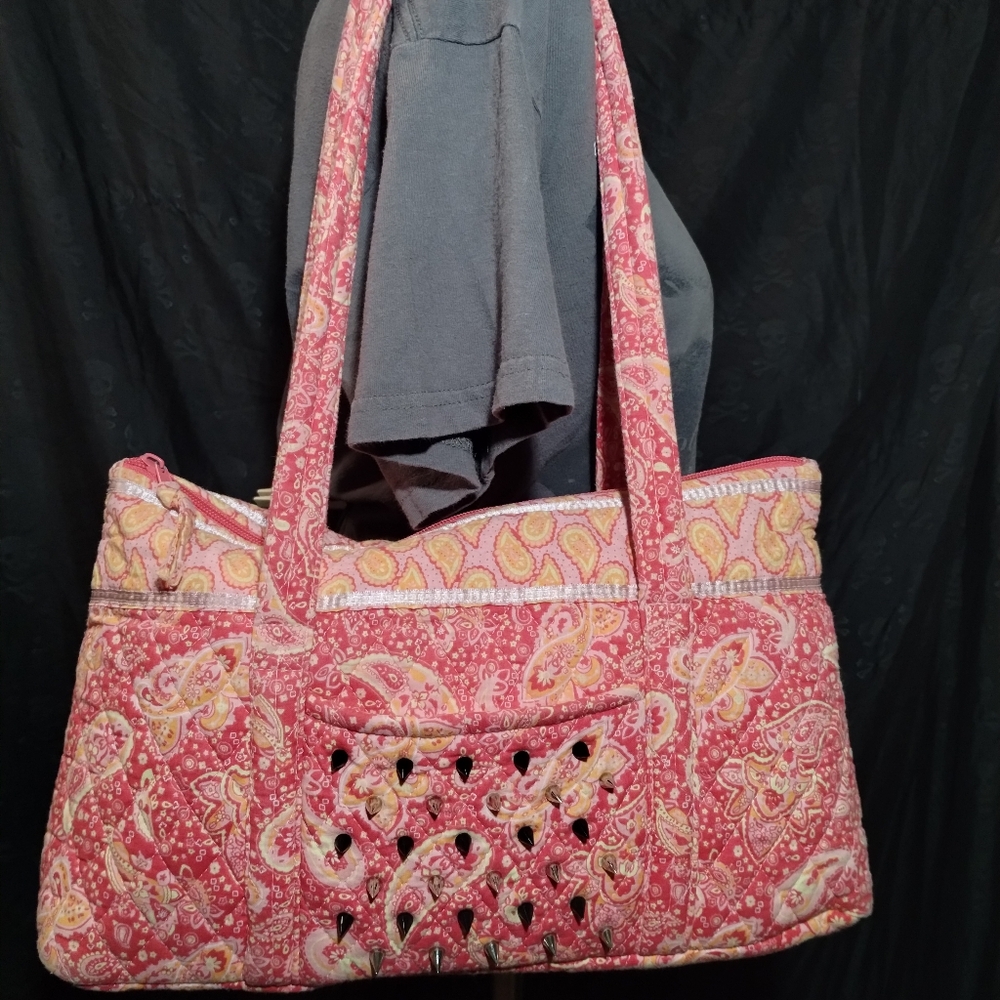 Grandmas Sewing Bag Got Upgraded W/ Teeth